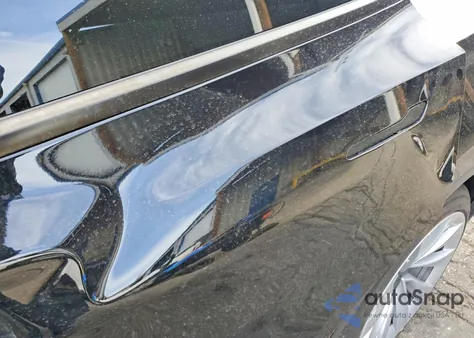 2026 Tesla Model Y z USA, uszkodzony, nr VIN 7SAYGDED5TA415001